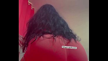 Danibonie domina a gordita peruana en sentadillas