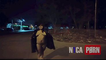 Esposa caliente en Mateare folla al aire libre con su amante