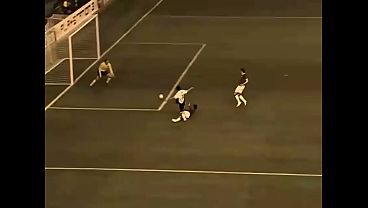 Kaká_ y su encuentro furtivo en la oficina