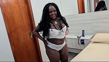 La culona bbw se entrega al negro por primera vez