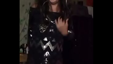 Millajov2 bailando con su polla dura y culo apretado
