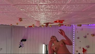Rubia cachonda chupa una polla gigante hasta correrse