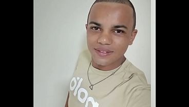 Verificando polla bien dura en coño apretado